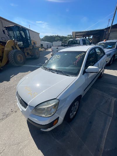 2009 Kia Rio5 Location - Imports - Row 7 - Stock # H54213