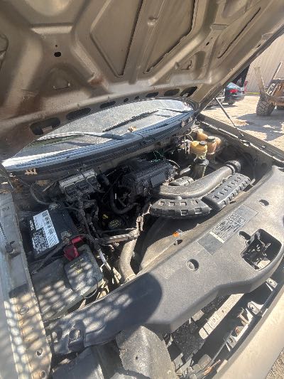 2005 Ford F-150 Location - Large Trucks & Vans - Row 48 - Stock # H54219