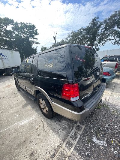 2003 Ford Expedition Location - Large Trucks & Vans - Row 34 - Stock # H54081