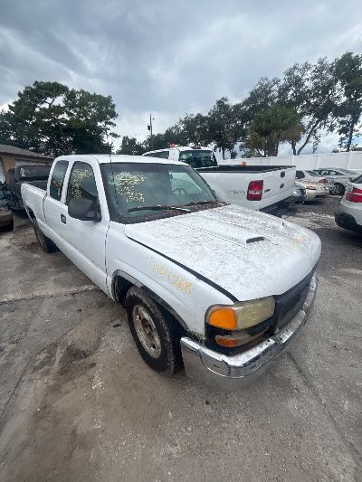 2000 GMC Sierra 1500 Location - Large Trucks & Vans - Row 48 - Stock # H54268