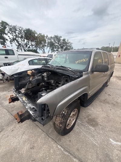 2000 Chevrolet Suburban Location - Large Trucks & Vans - Row 34 - Stock # H54301