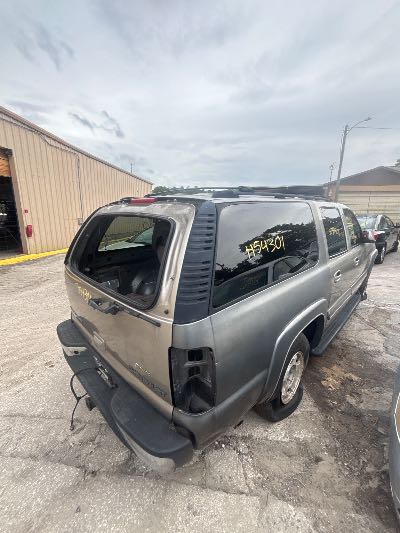 2000 Chevrolet Suburban Location - Large Trucks & Vans - Row 34 - Stock # H54301