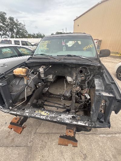 2000 Chevrolet Suburban Location - Large Trucks & Vans - Row 34 - Stock # H54301