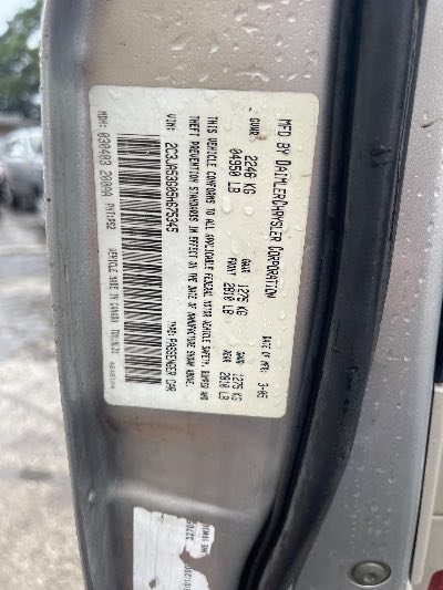 2005 Chrysler 300 Location - Chrysler - Row 42 - Stock # H54332