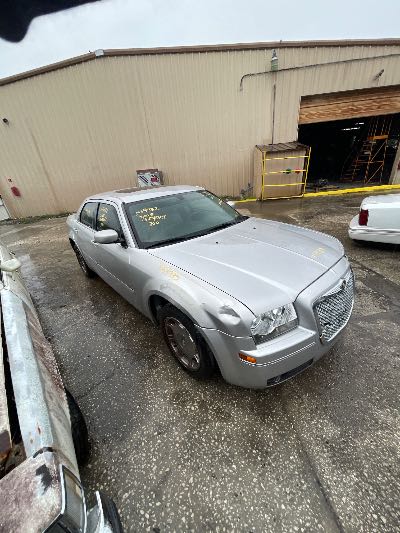 2005 Chrysler 300 Location - Chrysler - Row 42 - Stock # H54332