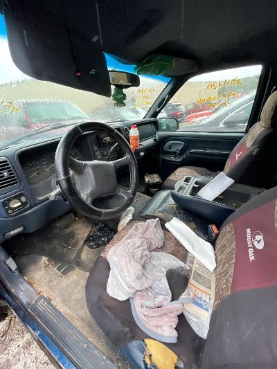 1998 Chevrolet C/K 1500 Location - Large Trucks & Vans - Row 49 - Stock # H54320