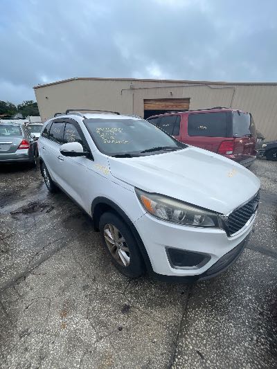 2016 Kia Sorento Location - Imports - Row 12 - Stock # H54338