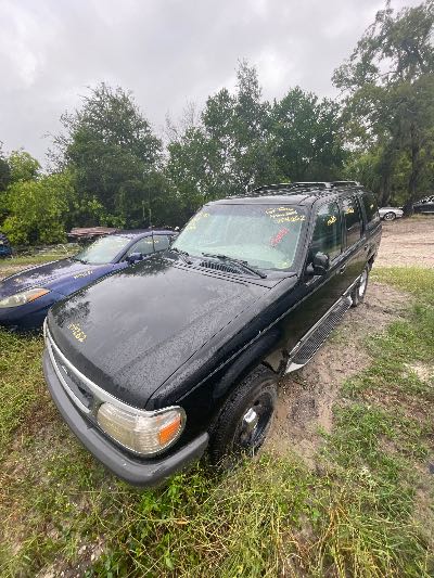 1998 Ford Explorer Location - Ford - Row 27 - Stock # H54262
