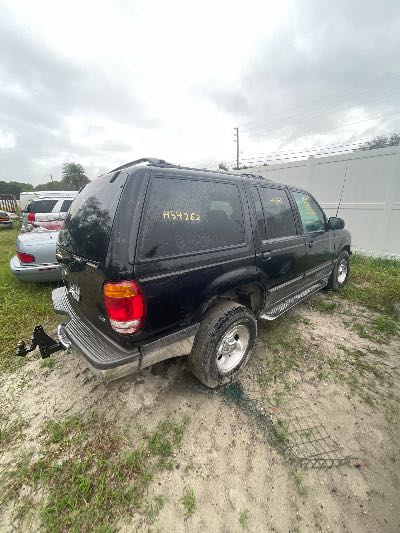 1998 Ford Explorer Location - Ford - Row 27 - Stock # H54262
