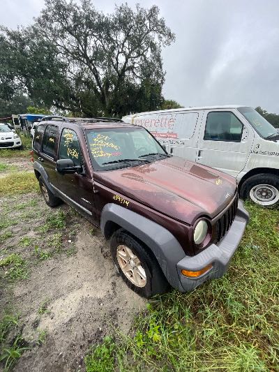 2004 Jeep Liberty Location - Chrysler - Row 43 - Stock # H54314