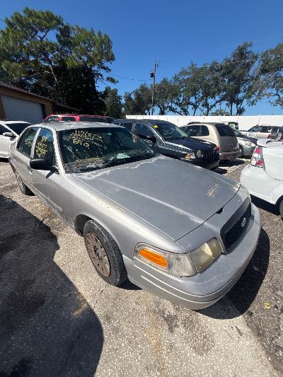 2004 Ford Crown Victoria Location - Ford - Row 26 - Stock # H54377