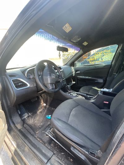 2014 Dodge Avenger Location - Chrysler - Row 42 - Stock # H54402