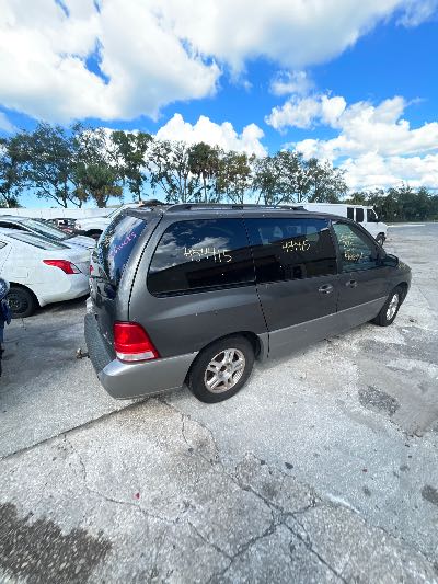 2005 Ford Freestar Location - Ford - Row 26 - Stock # H54415
