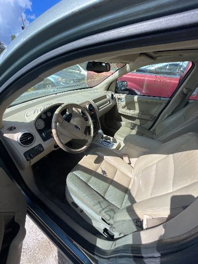 2005 Ford Freestyle Location - Ford - Row 26 - Stock # H54406