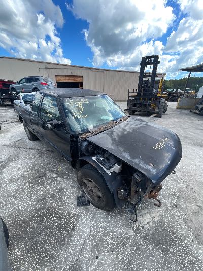 1998 Chevrolet S10 Pickup Location - GM - Row 32 - Stock # H54256