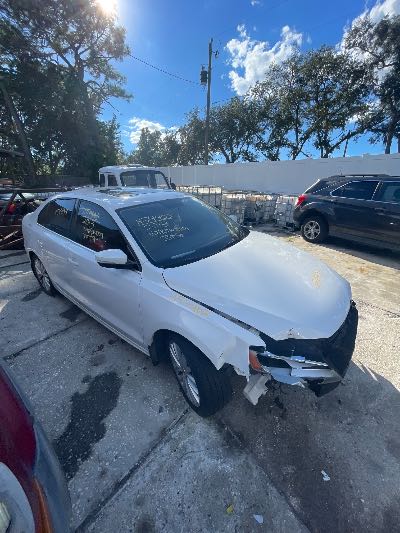 2013 Volkswagen Jetta Location - Imports - Row 16 - Stock # H54403