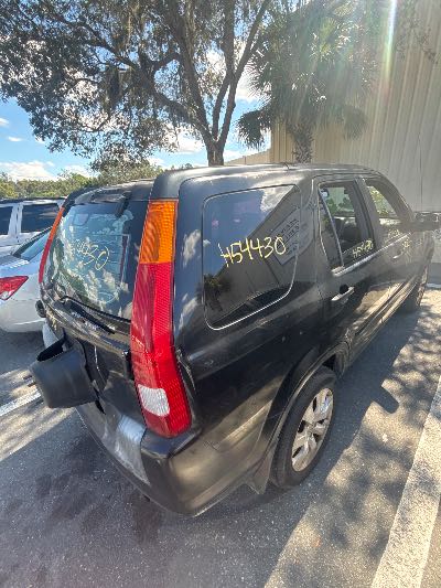 2002 Honda CR-V Location - Imports - Row 16 - Stock # H54430