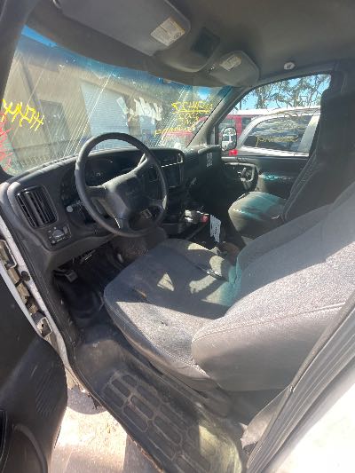 2002 GMC Savana Location - Large Trucks & Vans - Row 15 - Stock # H54427