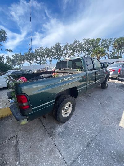 2001 Dodge Ram 1500 Location - Large Trucks & Vans - Row 16 - Stock # H54450