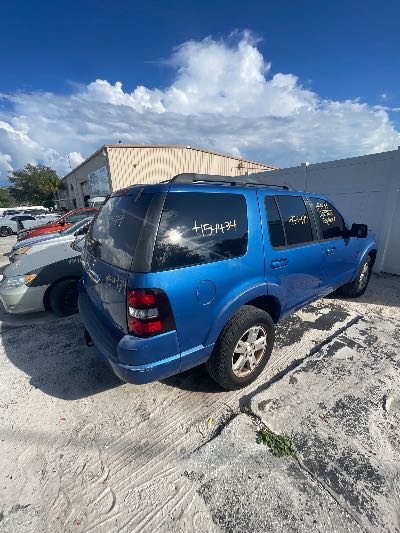 2010 Ford Explorer Location - Ford - Row 27 - Stock # H54434