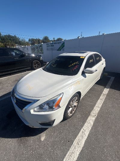 2013 Nissan Altima Location - Imports - Row 18 - Stock # H54458