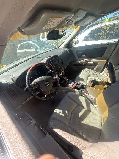 2005 Cadillac SRX Location - GM - Row 34 - Stock # H54468