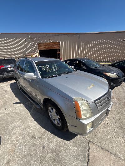 2005 Cadillac SRX Location - GM - Row 34 - Stock # H54468