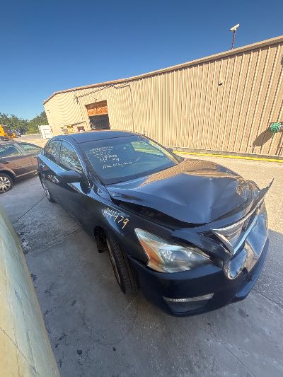 2013 Nissan Altima Location - Imports - Row 19 - Stock # H54479