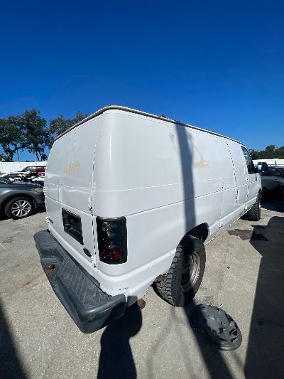 2006 Ford E-250 Location - Large Trucks & Vans - Row 16 - Stock # H54480