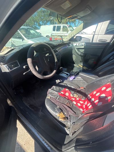 2004 Chrysler Pacifica Location - Chrysler - Row 43 - Stock # H54493