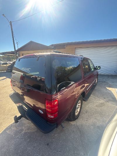2001 Ford Expedition Location - Large Trucks & Vans - Row 16 - Stock # H54495