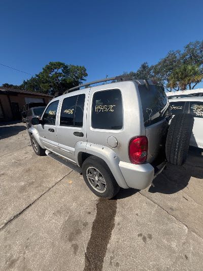 2002 Jeep Liberty Location - Chrysler - Row 43 - Stock # H54576
