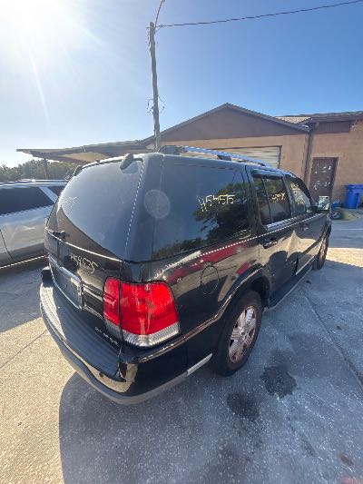 2004 Lincoln Aviator Location - Large Trucks & Vans - Row 18 - Stock # H54575