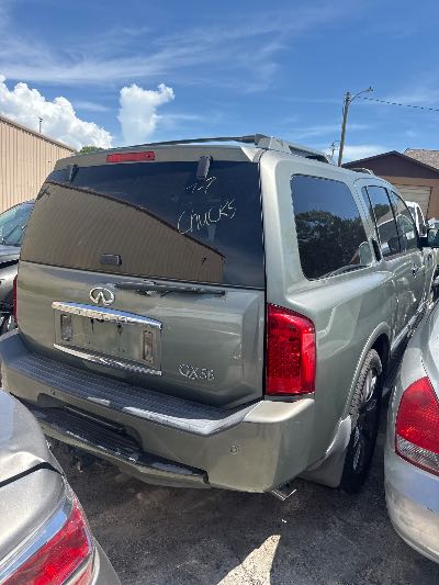 2004 Infiniti QX56 Location - Large Trucks & Vans - Row 14 - Stock # H48463