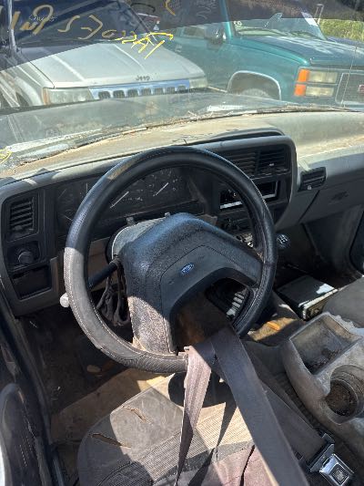 1991 Ford Ranger Location - Ford - Row 31 - Stock # H49072