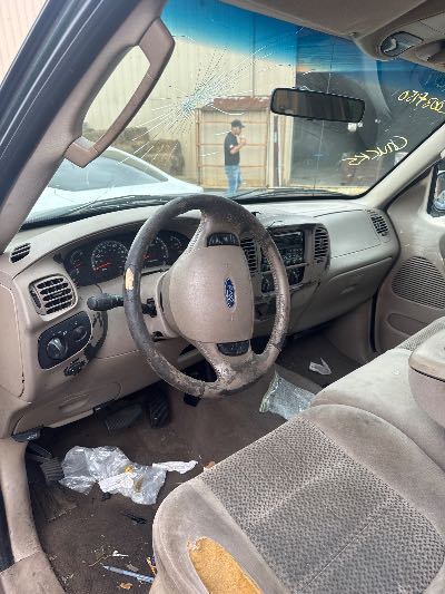 2003 Ford F-150 Location - Large Trucks & Vans - Row 27 - Stock # H49207