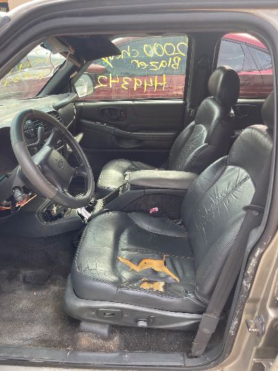 2000 Chevrolet Blazer Location - GM - Row 40 - Stock # H49342