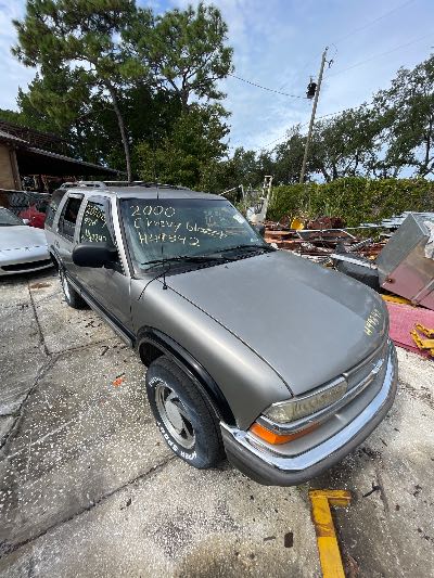 2000 Chevrolet Blazer Location - GM - Row 40 - Stock # H49342