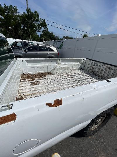 2005 GMC Sierra 1500 Location - Large Trucks & Vans - Row 27 - Stock # H49345