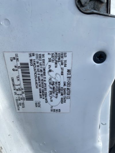 2005 Ford Explorer Sport Trac Location - Ford - Row 34 - Stock # H49354