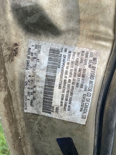 1999 Ford Crown Victoria Location - Ford - Row 26 - Stock # H49269