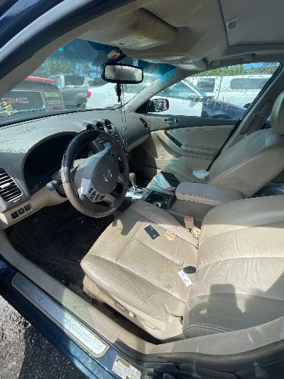 2011 Nissan Altima Location - Imports - Row 4 - Stock # H49366