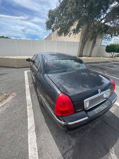 2008 Lincoln Town Car Location - Ford - Row 36 - Stock # H49350