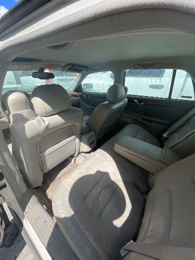 2001 Cadillac Deville Location - GM - Row 39 - Stock # H49318