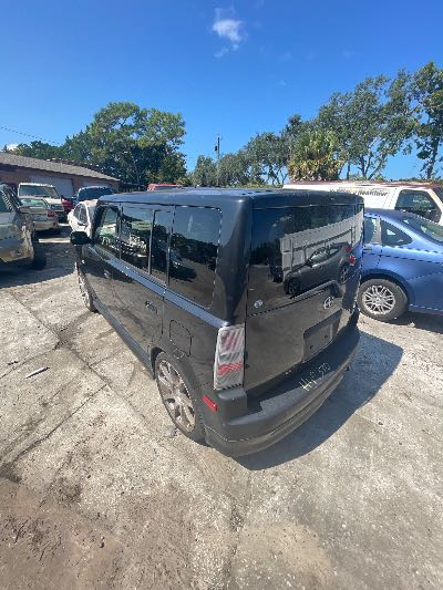 2004 Scion xB Location - Imports - Row 10 - Stock # H49370