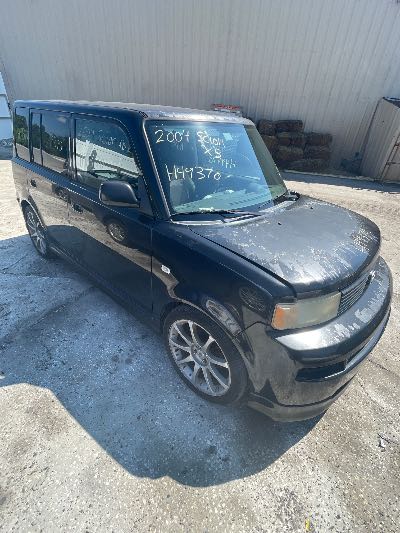 2004 Scion xB Location - Imports - Row 10 - Stock # H49370