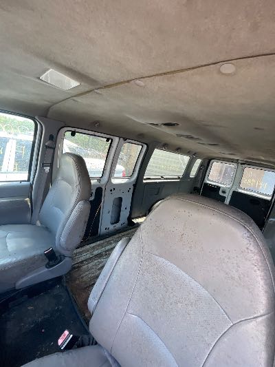 2002 Ford Econoline Location - Large Trucks & Vans - Row 28 - Stock # H49353