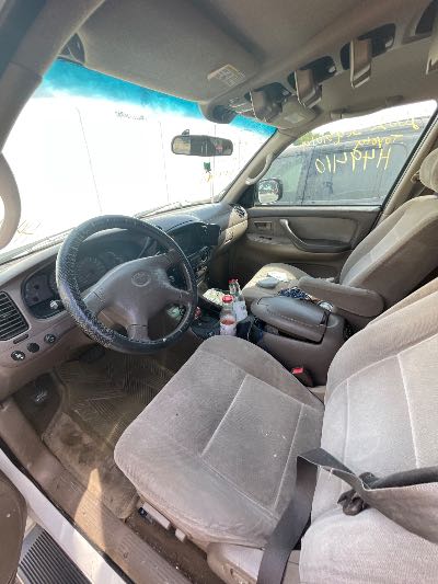 2002 Toyota Sequoia Location - Large Trucks & Vans - Row 28 - Stock # H49410