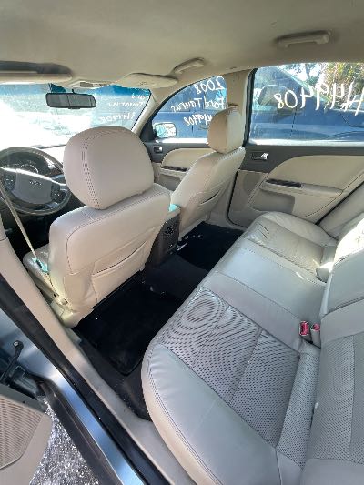 2008 Ford Taurus Location - Ford - Row 33 - Stock # H49408