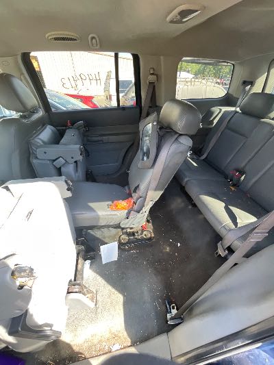 2004 Dodge Durango Location - Chrysler - Row 41 - Stock # H49413